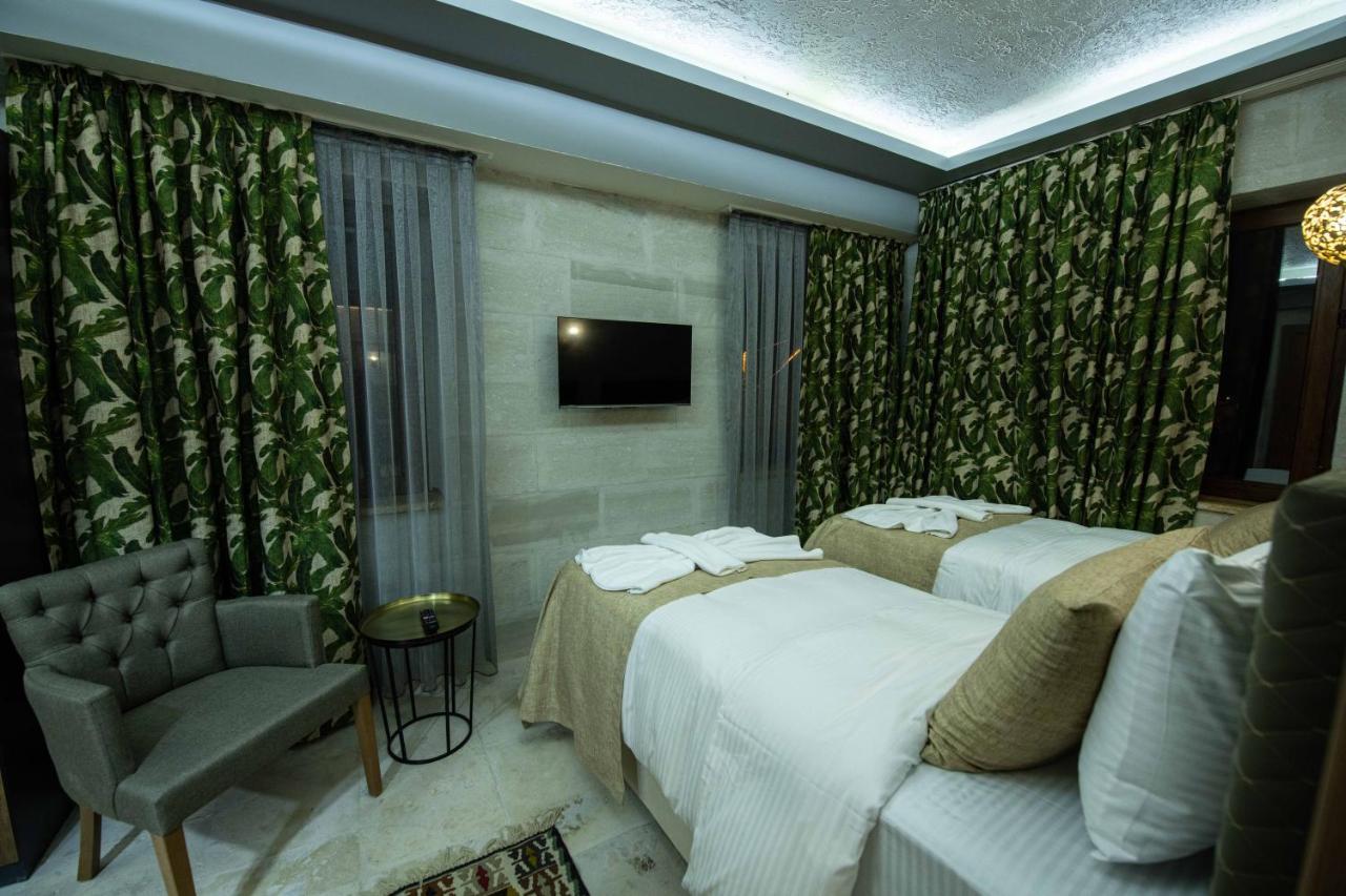 Ahiyan Hotel Uchisar Exterior photo